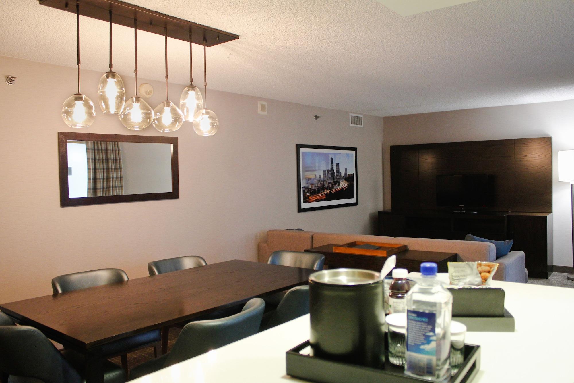 เอ็มบาสซี สวีทส์ ซีแอทเทิล - นอร์ธ / ลินวู้ด Hotel ลินน์วูด ภายนอก รูปภาพ